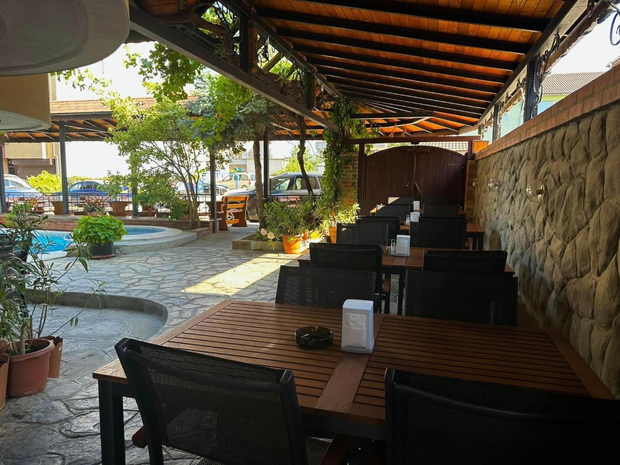 Хотел М1 Hotel Primorsko Exterior photo